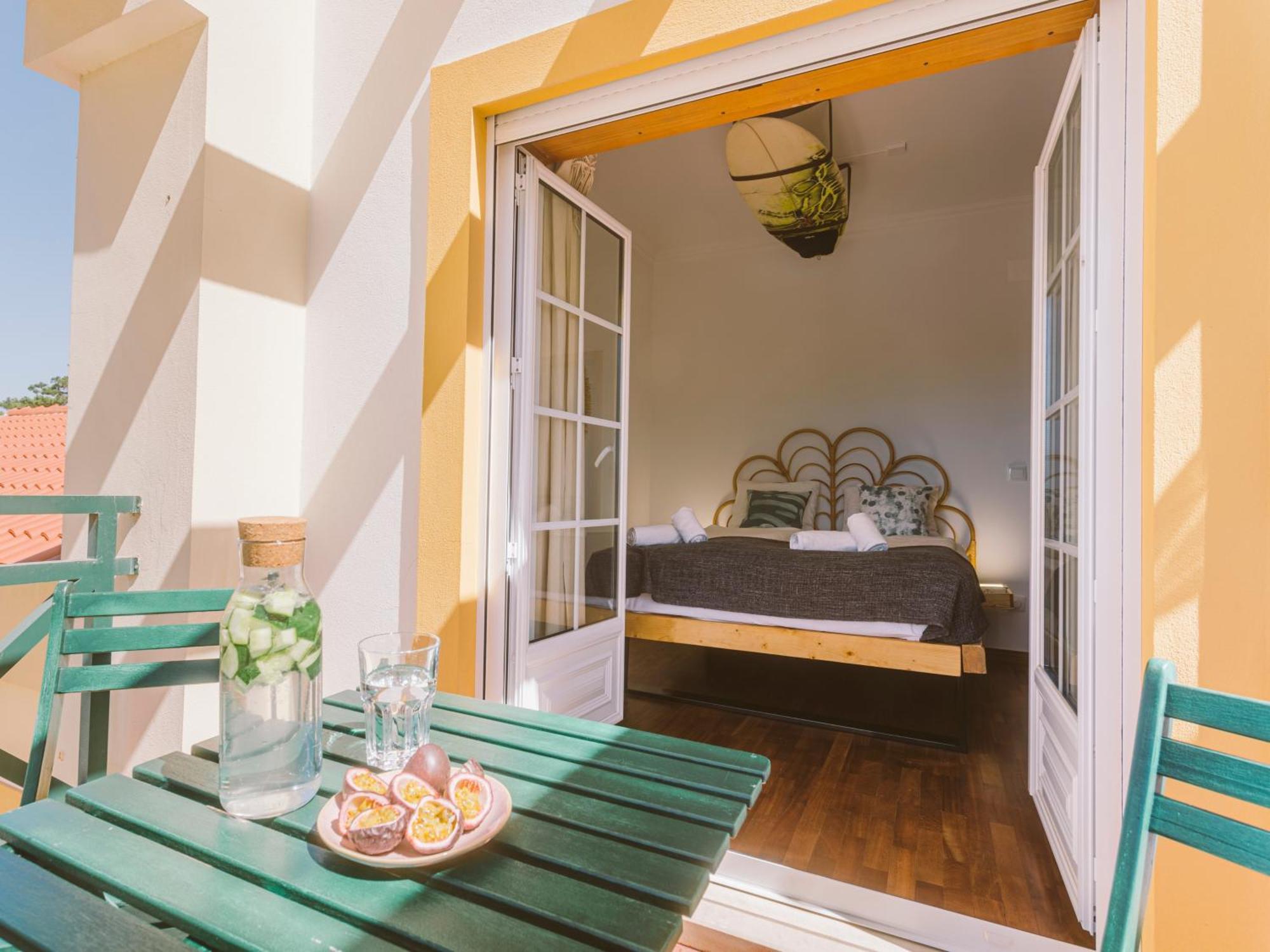 Cliff Surf House Hostel A dos Cunhados Buitenkant foto