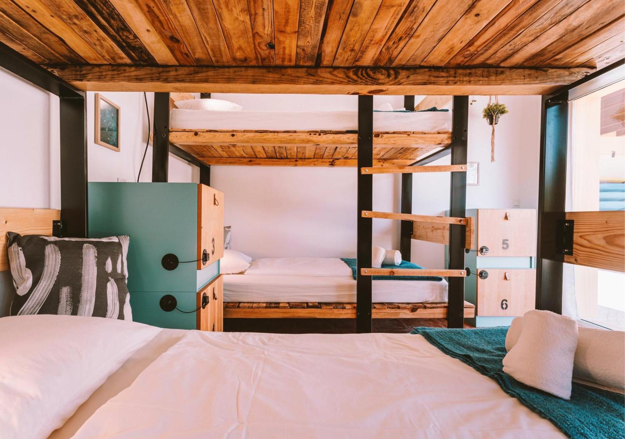 Cliff Surf House Hostel A dos Cunhados Buitenkant foto